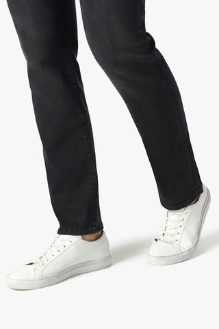 Courage Straight-Legged Jeans in Dark Smoke Urban