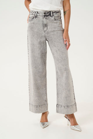Amelia 7/8 Crop Jeans in Grey Washed Denim