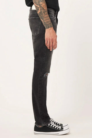 Theo Distressed Jeans in Nightshade