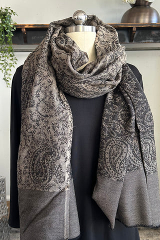 Wool Scarf in Grey Paisley
