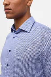 Long-Sleeved Modern Fit Dress Shirt in Blue Print