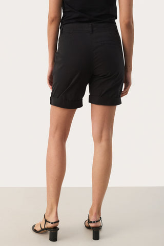 Hanijan Shorts in Black