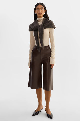 Lise Bermuda Short in Dark Brown