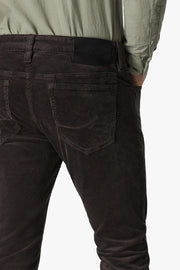 Cool Tapered-Legged Corduroy Pants in Dark Brown