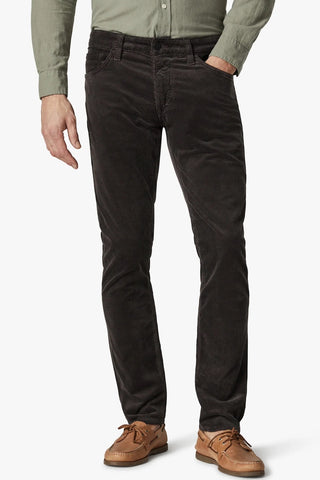 Cool Tapered-Legged Corduroy Pants in Dark Brown
