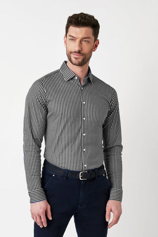 Long-Sleeved Pencil Stripe Knit Sport Shirt