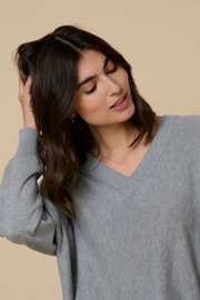 Annemarie V-Neck Pullover