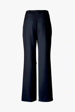 Straight Leg Pant With Welt Pockets in Navy