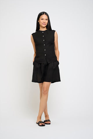 Linen Button Front Sleeveless Top in Black