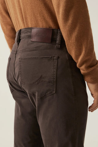 Courage Straight-Legged Jeans in Oak Twill