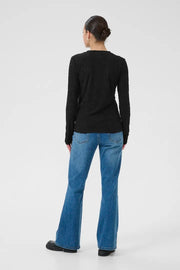 Zeverina Long Sleeve T-Shirt in Black Deep