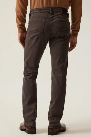 Courage Straight-Legged Jeans in Oak Twill