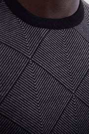 Diamond Pattern Crew Neck Sweater in Black