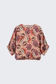 Top with large floral print and three-quarter length sleeves