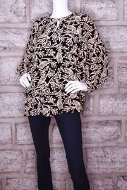 Bahati Long-Sleeved Pullover Top in Ginger Root Floral Print