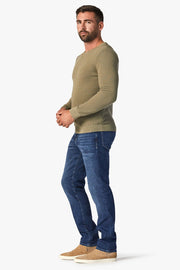 Cool Tapered-Legged Jeans in Mid Organic