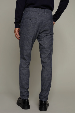 Maliam Pant in Dark Navy