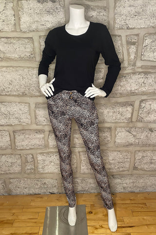 Skinny Jean in an Exclusive Abstract Print