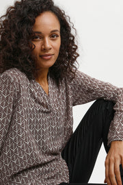 Kamarlu Blouse in Brown Fan Print